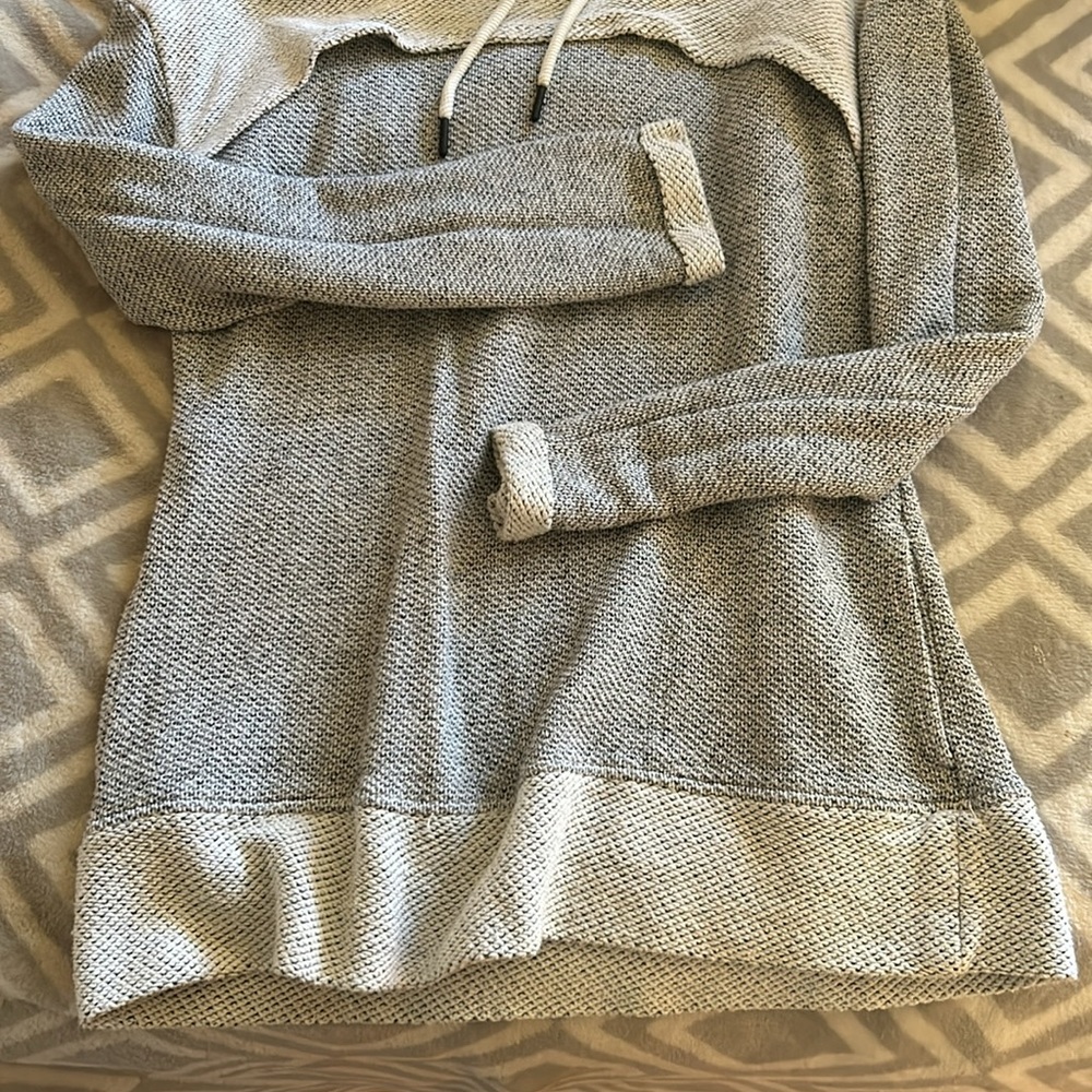 Designer Turtle Neck Sweater - Picture 3 of 3